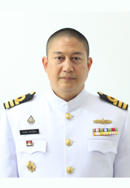 นาวาโทชวเมศ ฉกรรจ์แดง