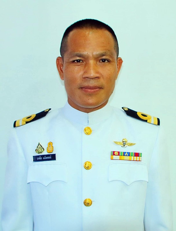นาวาตรี ธงชัย กลัดเชยดี